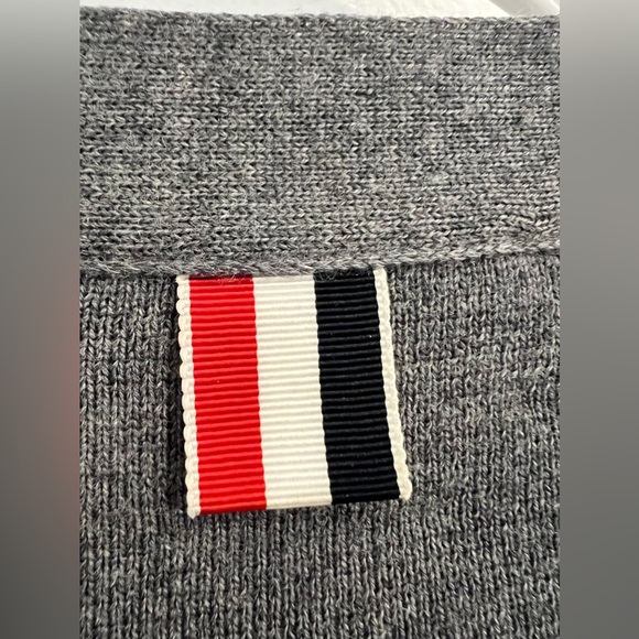 Authentic Thom browne cardigan with signature sleeve line - Picture 8 of 10